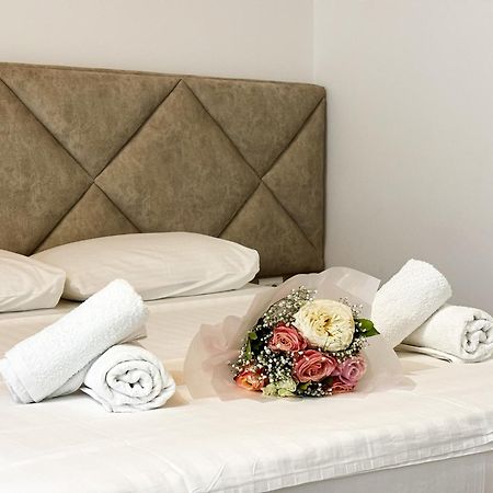 Hotel Andrea Саранде Екстериор снимка