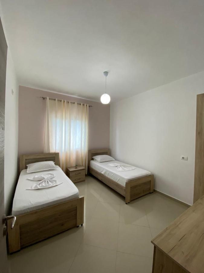 Hotel Andrea Саранде Екстериор снимка