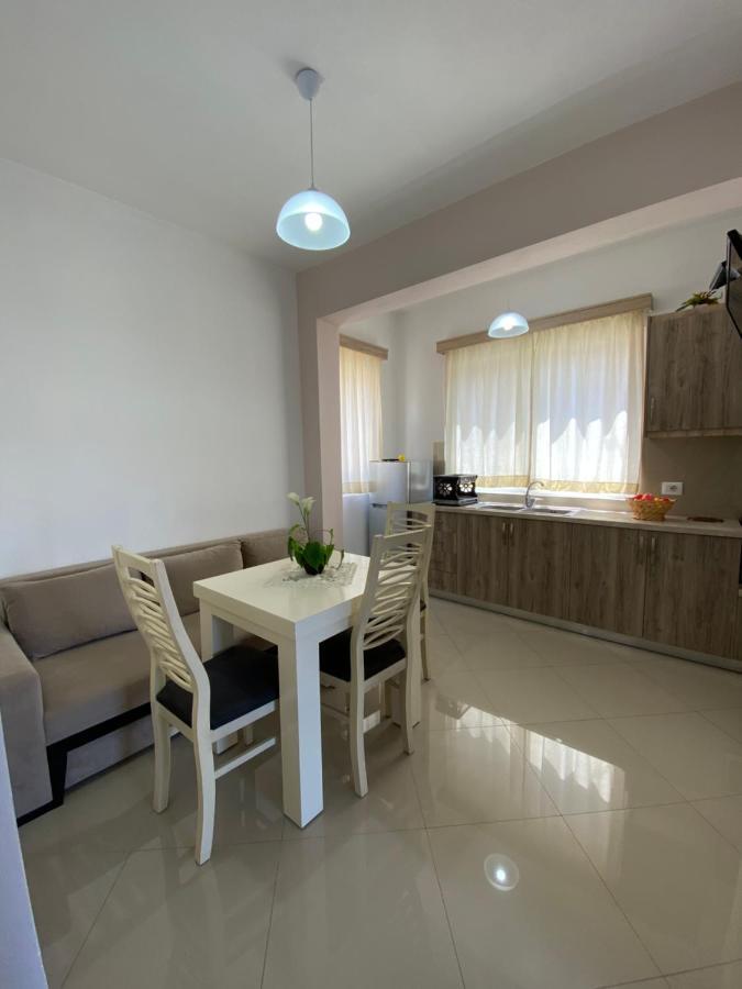 Hotel Andrea Саранде Екстериор снимка