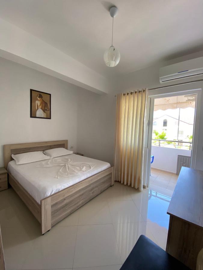 Hotel Andrea Саранде Екстериор снимка