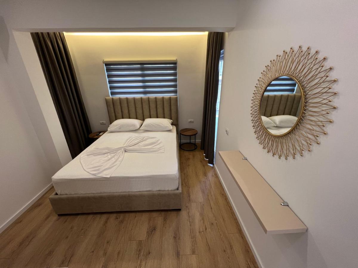 Hotel Andrea Саранде Екстериор снимка